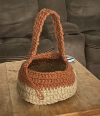 Crochet Easter Basket
